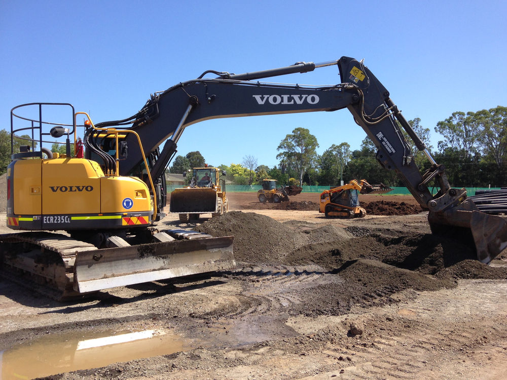 Site compound and fill management by Leroy Excavations